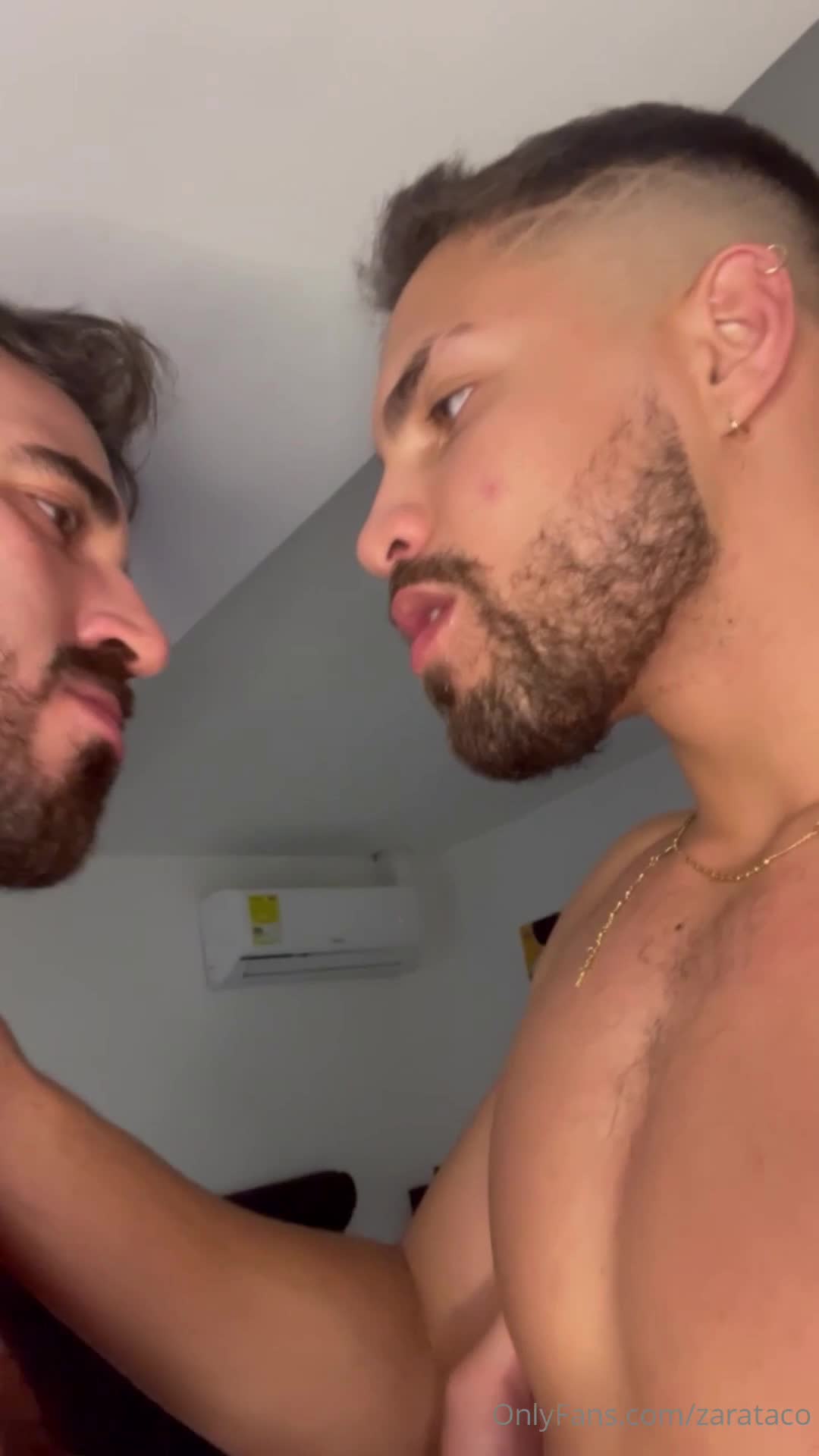 Zarataco gets fucked by a hairy papi Thick Macho (thickmacho) -  BoyFriendTV.com